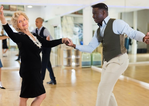 Sesc abre cursos gratuitos de banda marcial, canto e dança de salão em Manaus