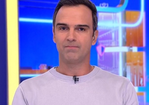 Tadeu Schmidt dá bronca em brothers duas vezes e internautas comentam: "de ovo virado"