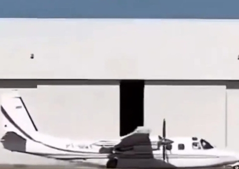 Vídeo: avião pousa 'de barriga' em aeroporto no interior de SP