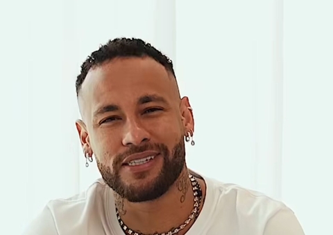 Neymar compra mansões para não ter vizinhos em Santos