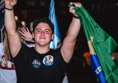 Aos 18, filho de Arthur Lira ganha cargo em prefeitura com salário de R$ 8 mil