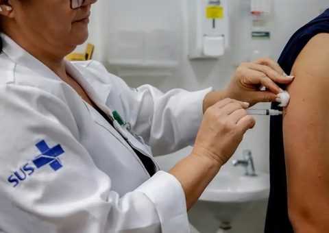 Ministério da Saúde amplia idade para receber vacina contra a dengue