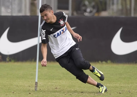 Ex-Corinthians é preso por não pagar pensão alimentícia