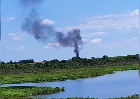 Duas pessoas morrem em queda de avião em SP