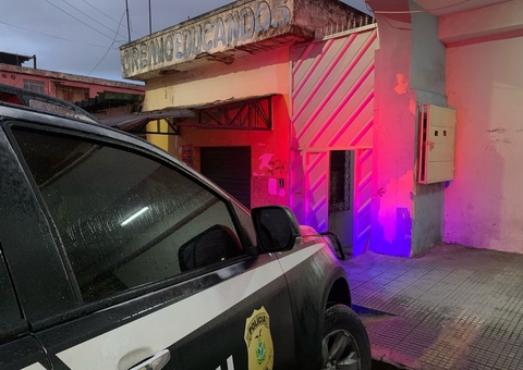 Homem leva choque e morre enquanto consertava calha de casa no Educandos