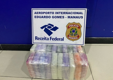 Mulher é presa dentro de avião em Manaus ao tentar levar 22 kg de 'supermaconha' para o RJ