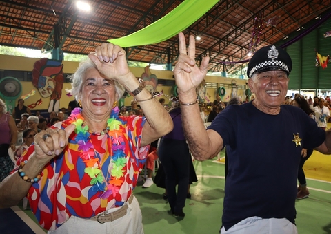 ‘CarnaIdoso 2025’ garante festa carnavalesca para melhor idade 