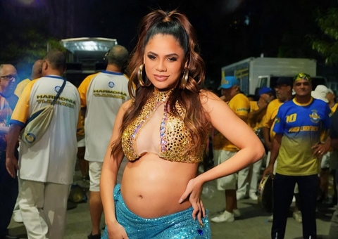 'Maior amor da minha vida', diz Lexa em homenageia à filha