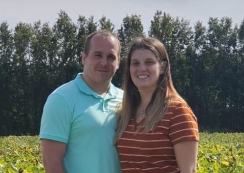 Marido mata mulher a facadas após surpresa romântica