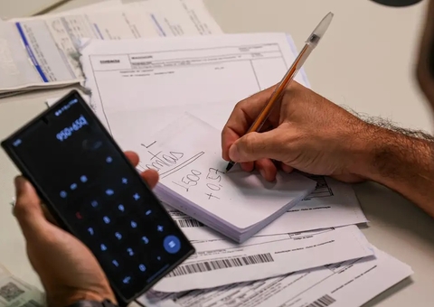 Serasa, Correios e Febraban fazem mutirão para atender endividados