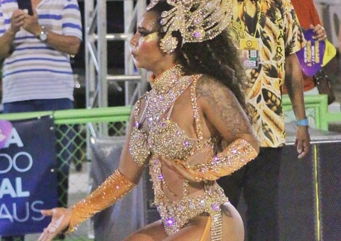 Sem Compromisso abre desfile da elite do Carnaval de Manaus