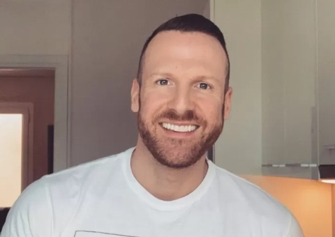 Morre Tim Kruger, ator pornô que fez proposta de ménage a Lucas Lucco e Pabllo Vittar