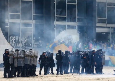 Moraes envia à PGR defesas de denunciados por tentativa de golpe 