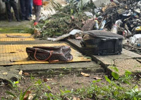 Garis encontram homem esquartejado dentro de malas em igarapé em Flores