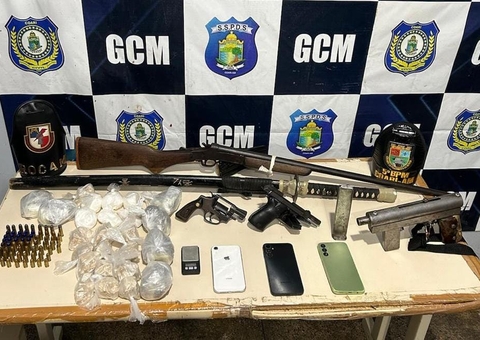 Foragido e comparsas são presos com arsenal e até espada em Coari