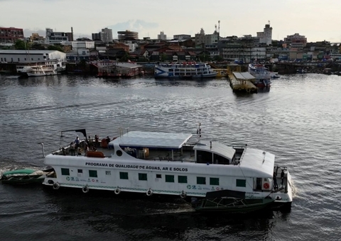 Barco científico sai em nova expedição para avaliar a qualidade das águas do Amazonas
