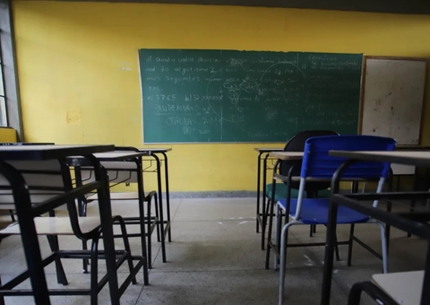 MPAM apura falta de energia e professores em escola no Amazonas
