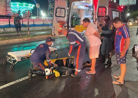 Pedestre é atropelado por carro na Av. Mário Ypiranga