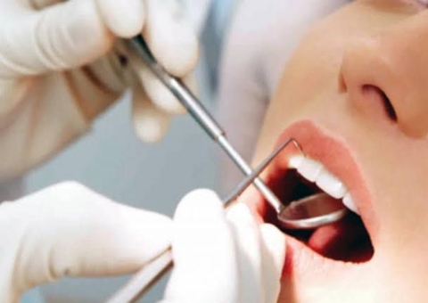 Clínicas integradas Nilton Lins oferecem atendimento odontológico acessível para a população