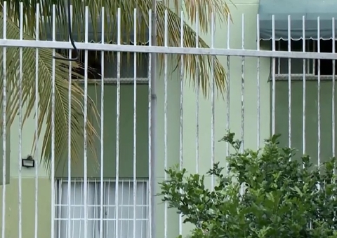 Adolescente mata irmão de 7 anos a facadas em apartamento