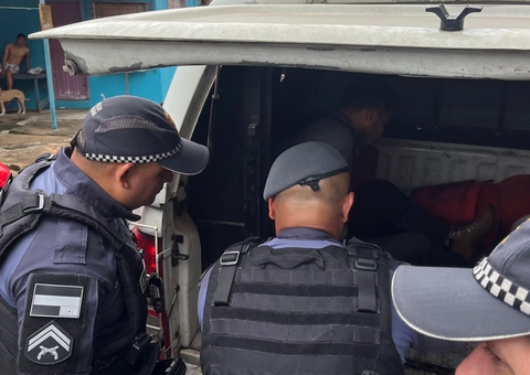 Inconformado com o fim, ex invade casa de mulher e a faz refém na Compensa