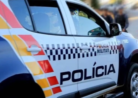 Homem mata ex-marido da companheira e tenta se esconder em igreja, mas é preso