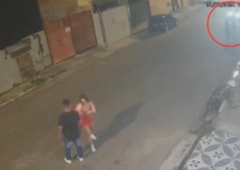 Vídeo flagra motorista atropelando duas mulheres e fugindo sem prestar socorro