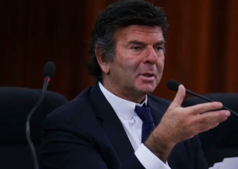 Fux vai rever pena de mulher condenada por pichar estátua com batom: 'exacerbada'