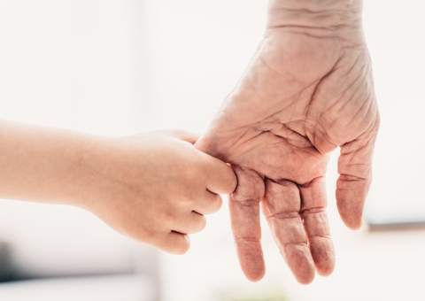 Justiça do Amazonas reconhece vínculo entre avós e neto sem relação biológica