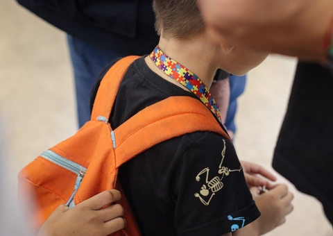 Leis que asseguram direitos das pessoas com autismo são reforçadas no Abril Azul