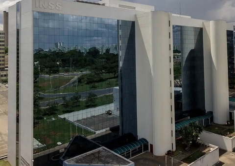 Governo antecipa 13º de aposentados do INSS para abril e maio