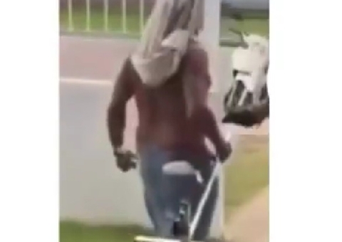 Paciente com soro e acesso na veia tenta fugir de hospital em Itacoatiara