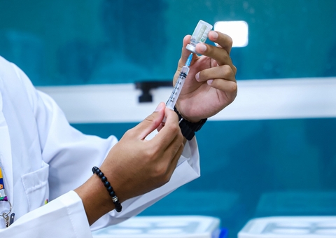 Veja endereços e quem pode se vacinar contra influenza em Manaus