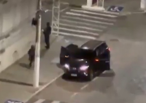 'Novo Cangaço': Criminosos atacam quartel da PM e agência bancária em MG 