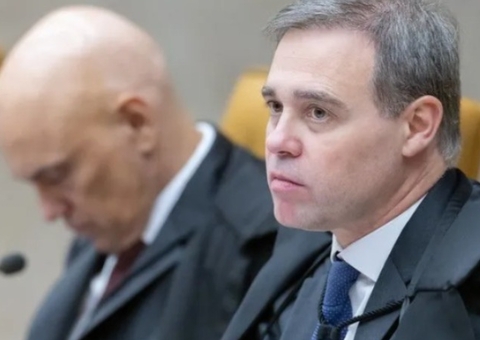 Mendonça diverge e vota pela absolvição de réus dos atos de 8 de janeiro