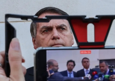 STF abre ação penal contra Bolsonaro e mais 7 réus por trama golpista