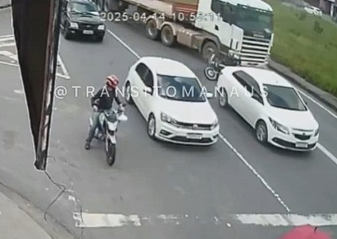 Por Pouco! Motociclista quase é esmagado por caminhão na Avenida das Flores