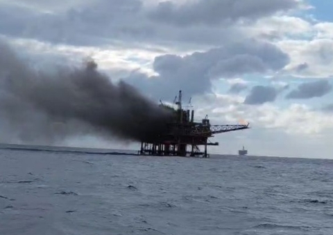 Chega a 14 número de feridos após incêndio em plataforma da Petrobras