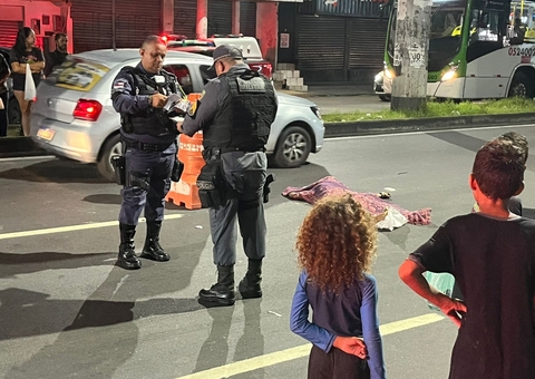 Idoso é atropelado na Grande Circular; motorista foge e é presa