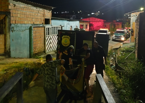 Homem é assassinado com pedradas na cabeça em beco na Cidade de Deus