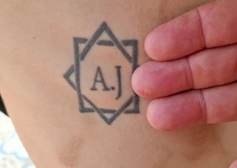 Tatuado com iniciais dos patrões, escravizado era obrigado a comer fezes em MG