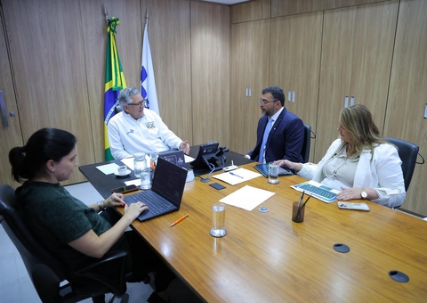 Wilson Lima mostra a Padilha avanços da saúde no Amazonas