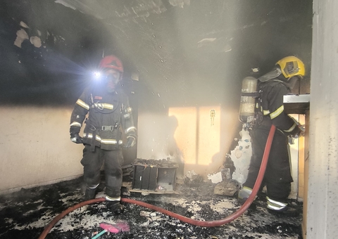 Moradores perdem tudo em incêndio que devastou casa no Alvorada; veja fotos
