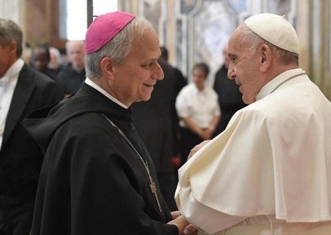 Novo papa da Igreja Católica é americano e se chamará Leão XIV 