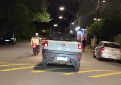 Polícia investiga carro de som que anuncia venda de atestados médicos; vídeo