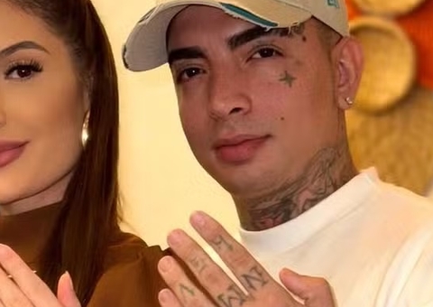 MC Guimê e noiva posam com barriguinha em evidência após anúncio de gravidez