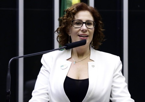 STF forma 4 votos para condenar Carla Zambelli e hacker por invasão ao CNJ