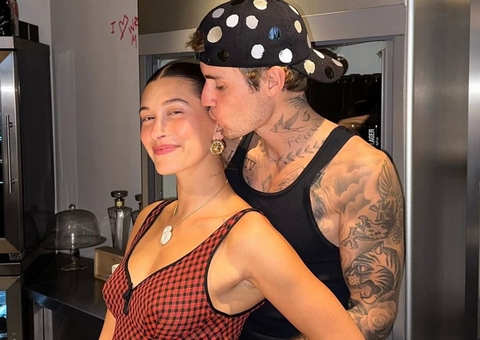 Justin Bieber surpreende Hailey Bieber no Dia das Mães; vídeo