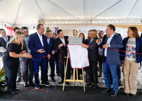 Com presença de Omar Aziz, Humaitá celebra aniversário com inauguração de fórum de Justiça