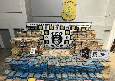 Megaoperação descobre esconderijo submarino com drogas milionárias no Amazonas